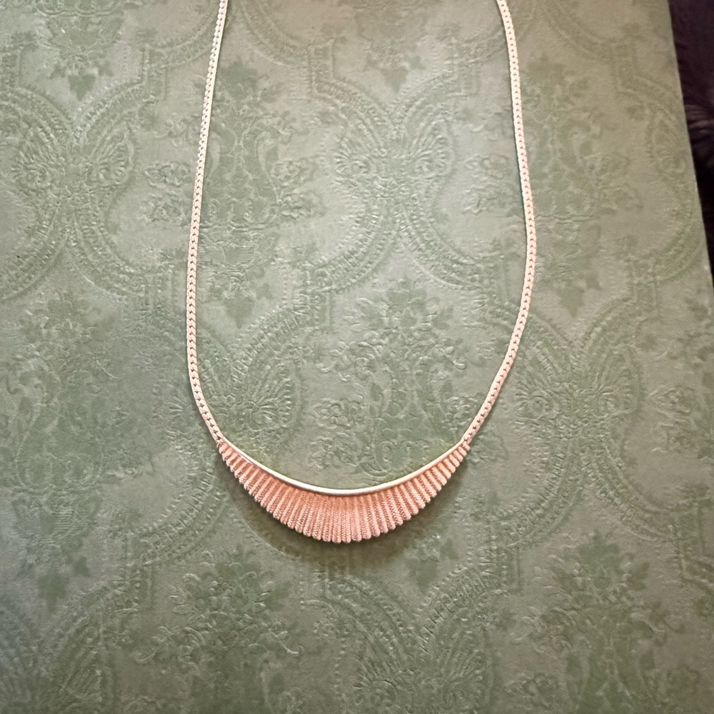 Elegant Gold Necklace